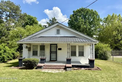 103 S Wooten Street La Grange NC 28551