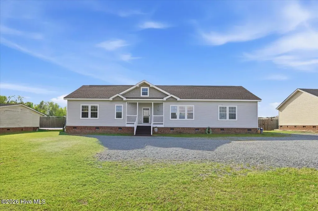 1831 Hinnant Road NW Pikeville NC 27863