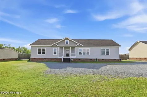 1831 Hinnant Road NW Pikeville NC 27863