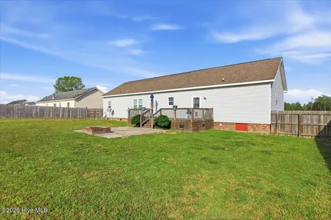 1831 Hinnant Road NW Pikeville NC 27863