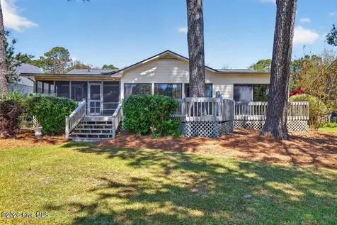 1929 Caracara Drive New Bern NC 28560