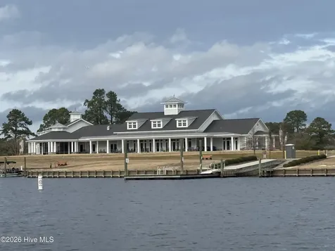 1929 Caracara Drive New Bern NC 28560