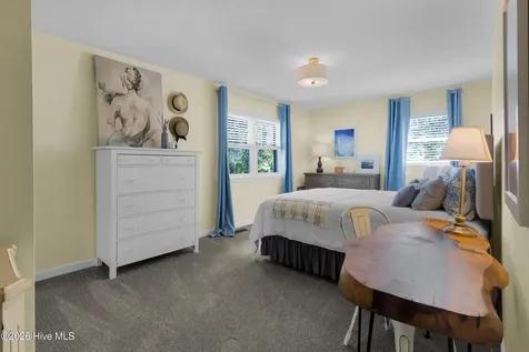 215 Croatan Lane New Bern NC 28562
