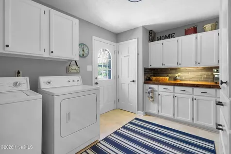 215 Croatan Lane New Bern NC 28562