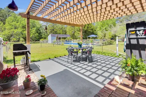215 Croatan Lane New Bern NC 28562