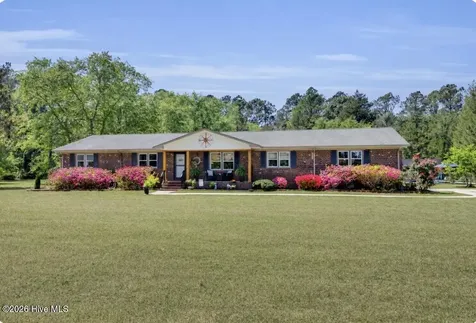 215 Croatan Lane New Bern NC 28562