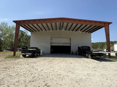 196 Southpark Drive Wallace NC 28466