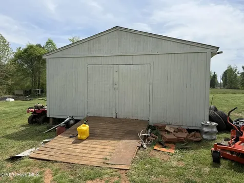 1056 Nc 58 Castalia NC 27816