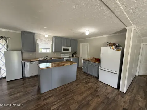 1056 Nc 58 Castalia NC 27816