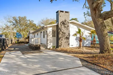 226 NE 48th Street Oak Island NC 28465