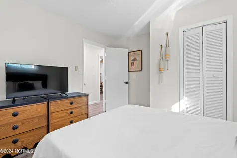 226 NE 48th Street Oak Island NC 28465