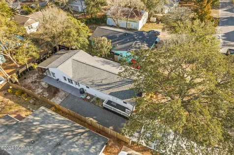 226 NE 48th Street Oak Island NC 28465