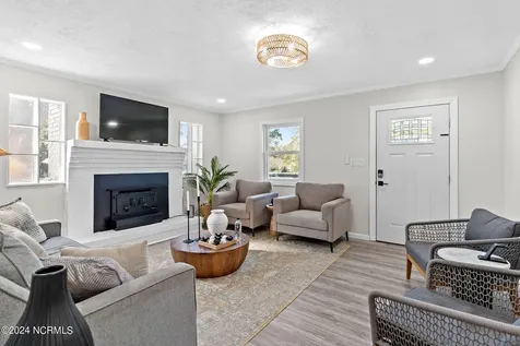 226 NE 48th Street Oak Island NC 28465
