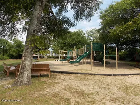 226 NE 48th Street Oak Island NC 28465
