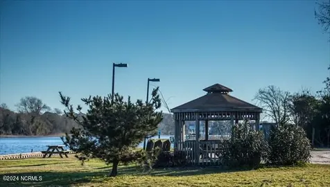 226 NE 48th Street Oak Island NC 28465