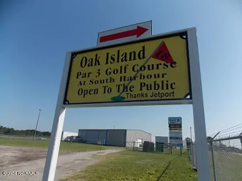226 NE 48th Street Oak Island NC 28465