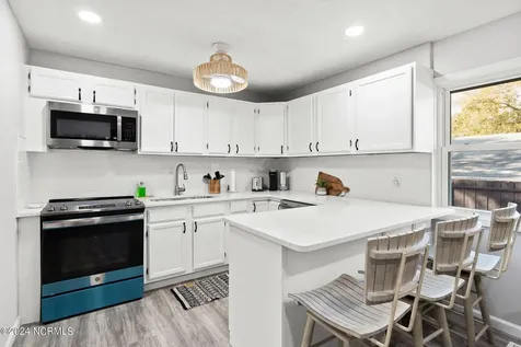 226 NE 48th Street Oak Island NC 28465