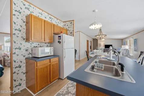 105 Crews Lane Hubert NC 28539