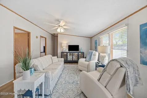105 Crews Lane Hubert NC 28539