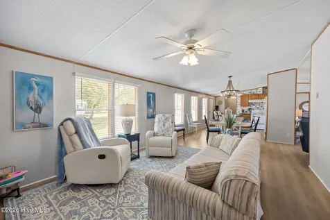 105 Crews Lane Hubert NC 28539