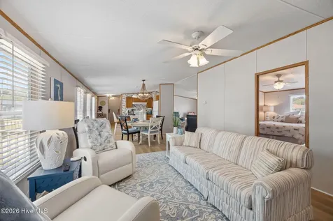 105 Crews Lane Hubert NC 28539