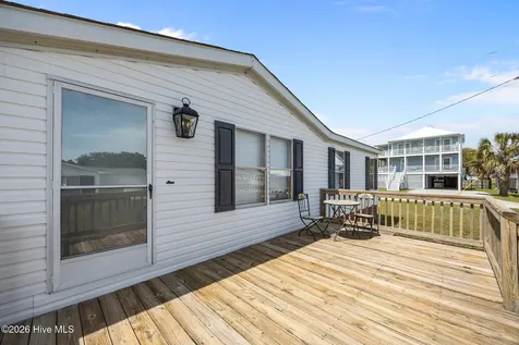105 Crews Lane Hubert NC 28539