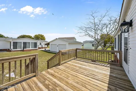 105 Crews Lane Hubert NC 28539