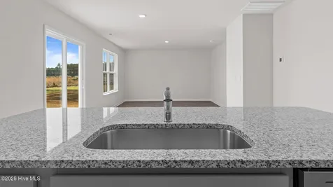 4040 Topsail Trail New Bern NC 28560