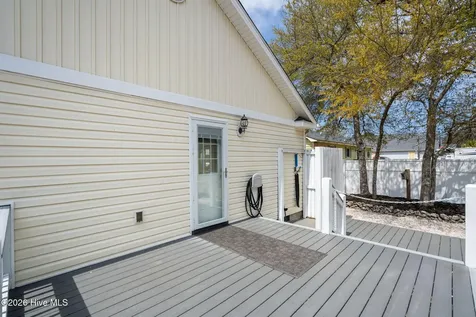 208 NE 52nd Street Oak Island NC 28465