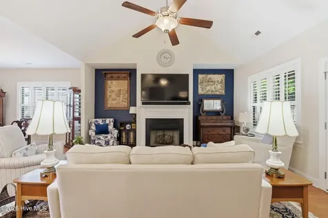 4175 Cambridge Cove Circle SE Southport NC 28461