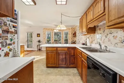 815 La Quinta Lane Hope Mills NC 28348