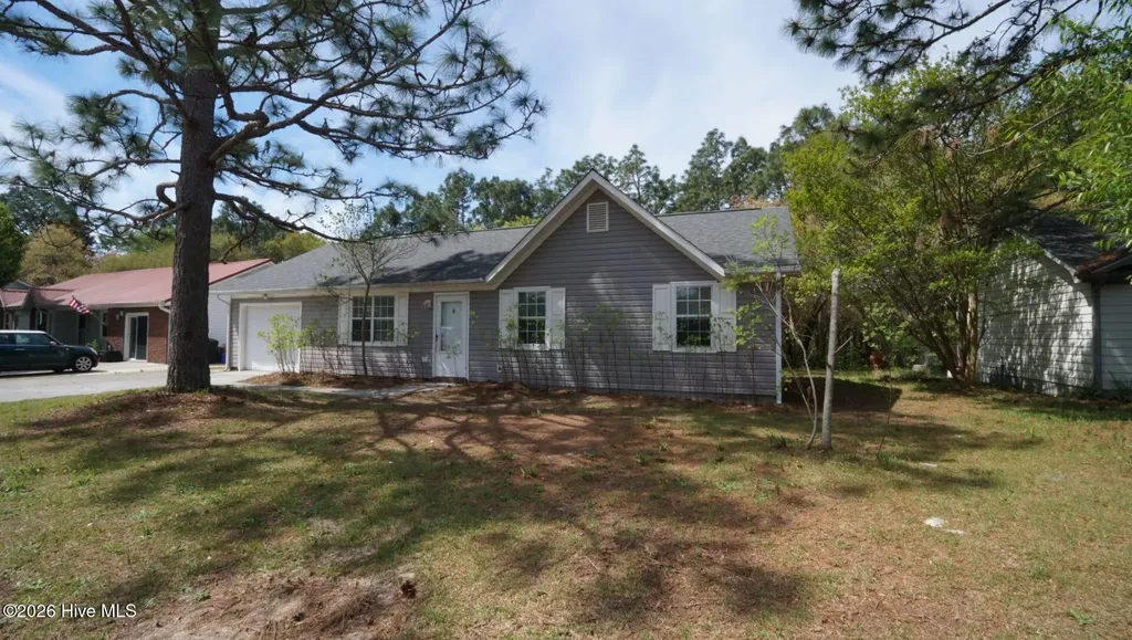103 N Ginger Drive Hubert NC 28539