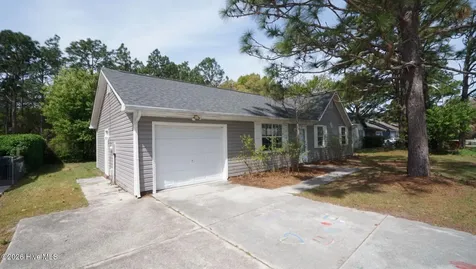 103 N Ginger Drive Hubert NC 28539