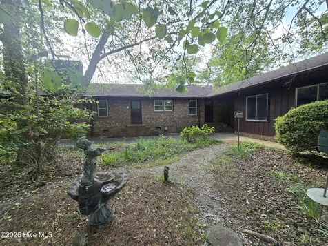 202 Haven Way S Washington NC 27889