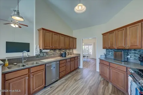 110 Blackheath Drive New Bern NC 28560
