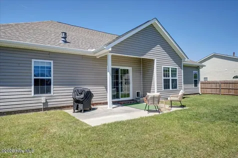 110 Blackheath Drive New Bern NC 28560