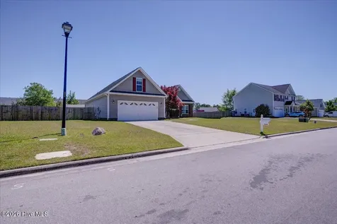 110 Blackheath Drive New Bern NC 28560