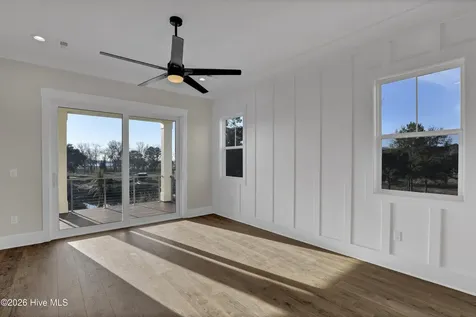 828 Lake Willow Way Holly Ridge NC 28445