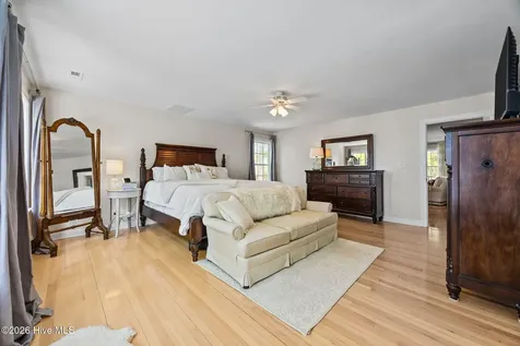 127 Riverview Drive Washington NC 27889