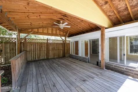 1117 Gilgo Road Oriental NC 28571