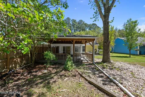 1117 Gilgo Road Oriental NC 28571