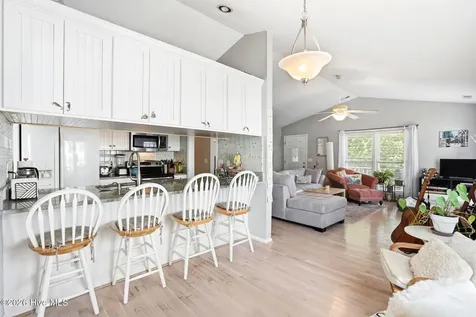 914 Oceanward Lane Carolina Beach NC 28428