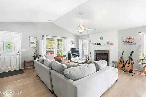 914 Oceanward Lane Carolina Beach NC 28428