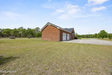 3032 S Nc 50 Highway Beulaville NC 28518