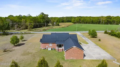 3032 S Nc 50 Highway Beulaville NC 28518