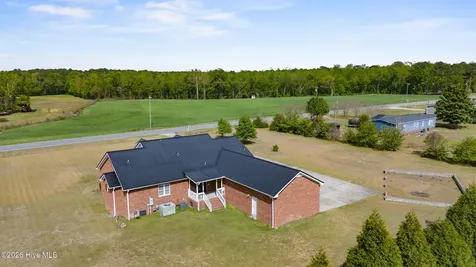 3032 S Nc 50 Highway Beulaville NC 28518