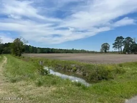 201 Richardson Road Dover NC 28526