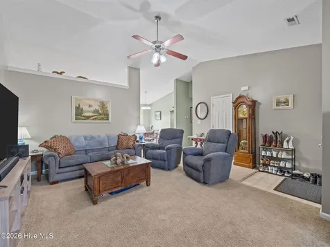 140 Van Riggs Road Hubert NC 28539