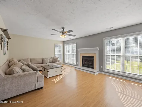 331 Rock Creek Drive S Jacksonville NC 28540