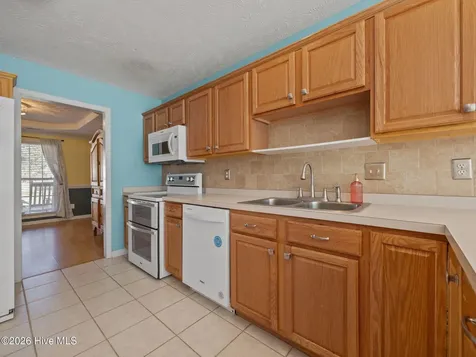 331 Rock Creek Drive S Jacksonville NC 28540